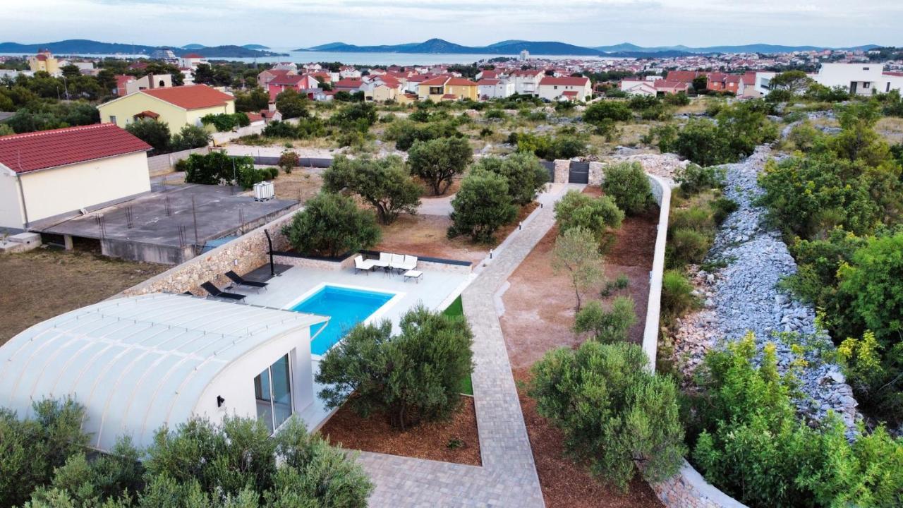 195 Villa
