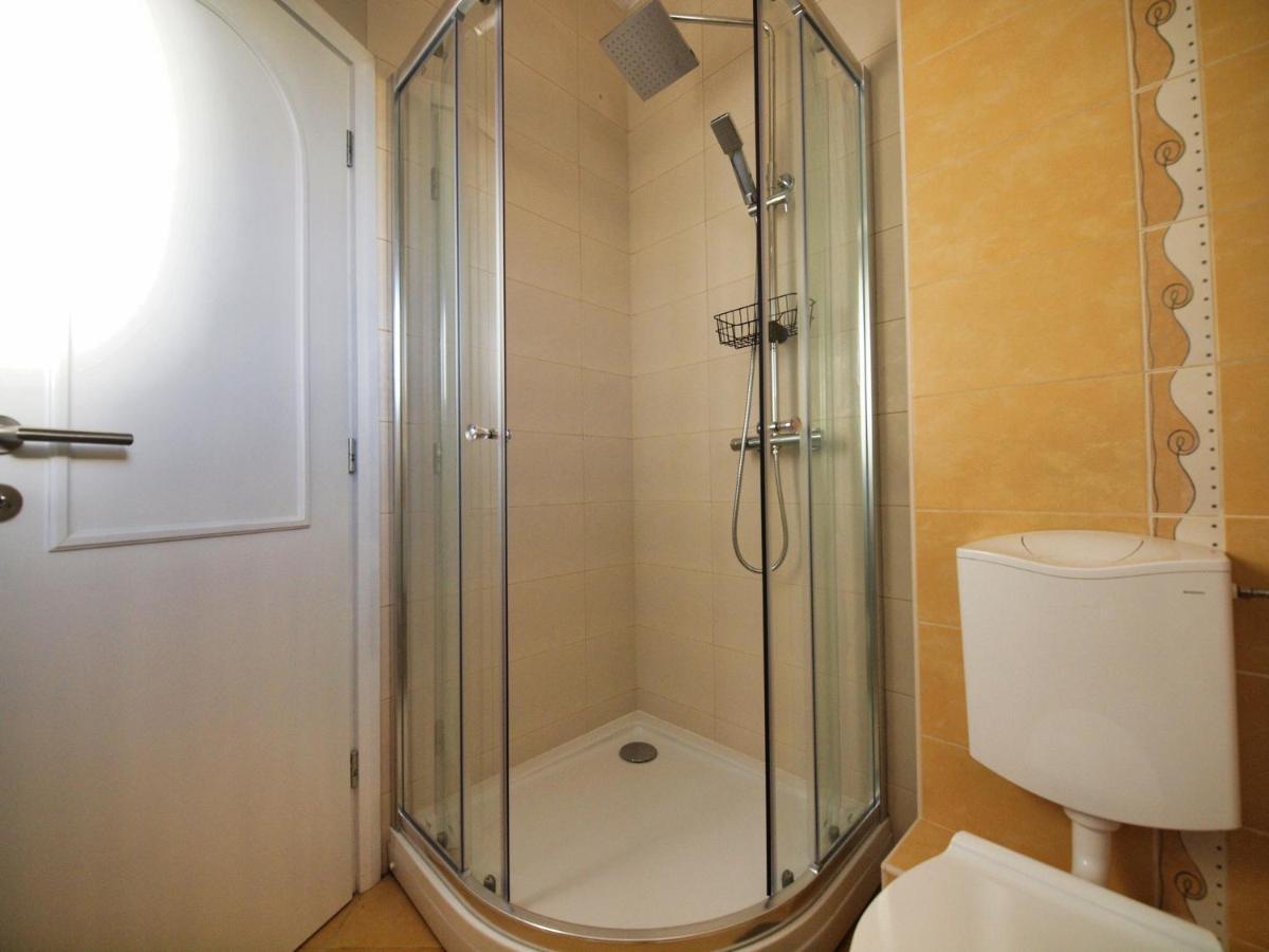 195 * Vodice